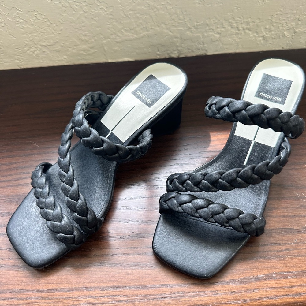 Black Dolce Vita Zallie sandals
